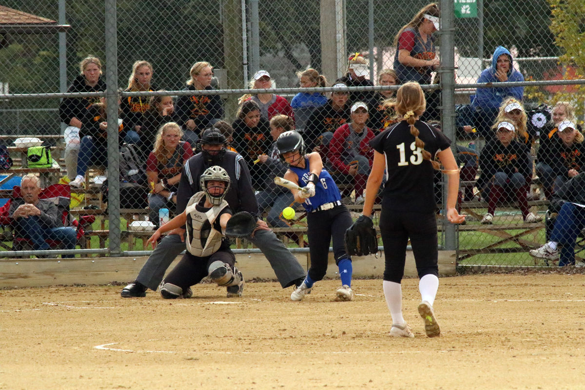 Centennial District Softball (10).jpg